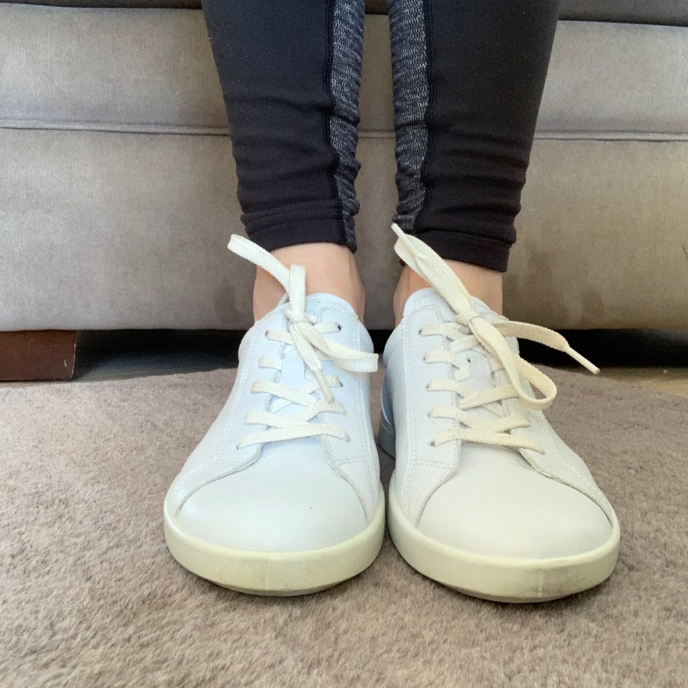 Ecco Leather Runner